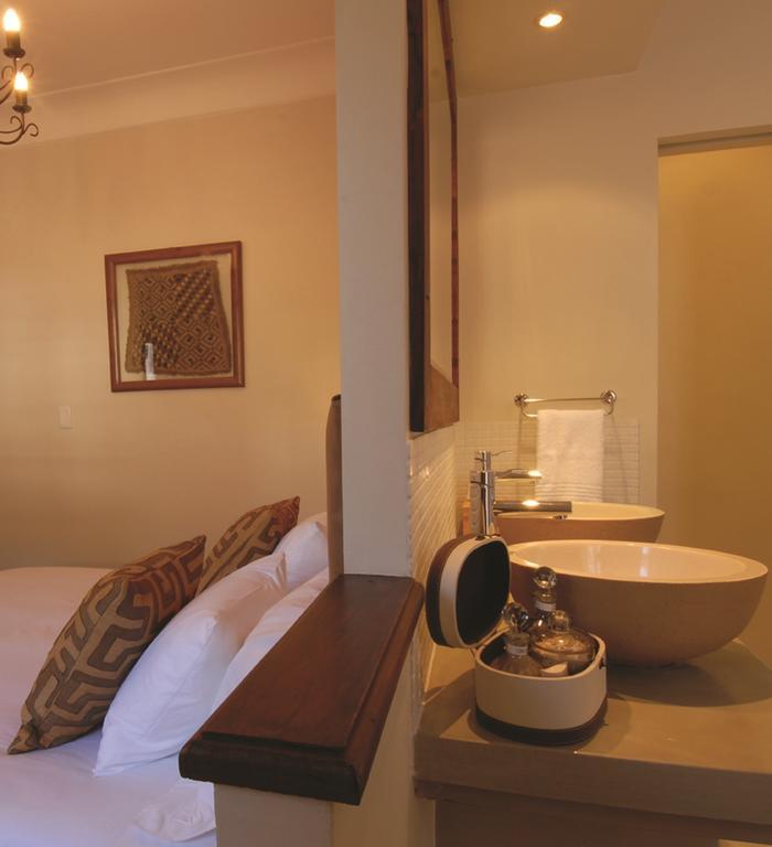 Rutland Lodge Cape Town Room photo